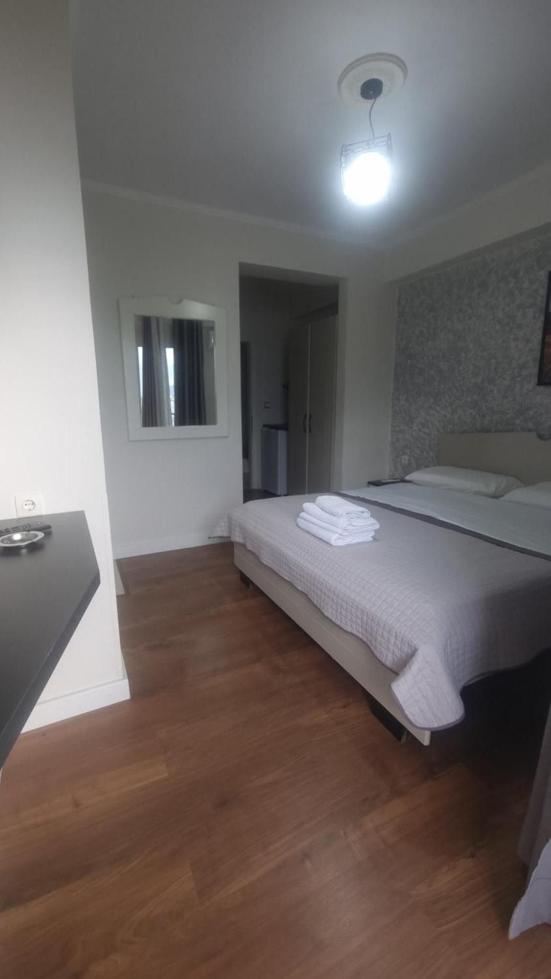 Hotel Klironomi Sarandë Esterno foto