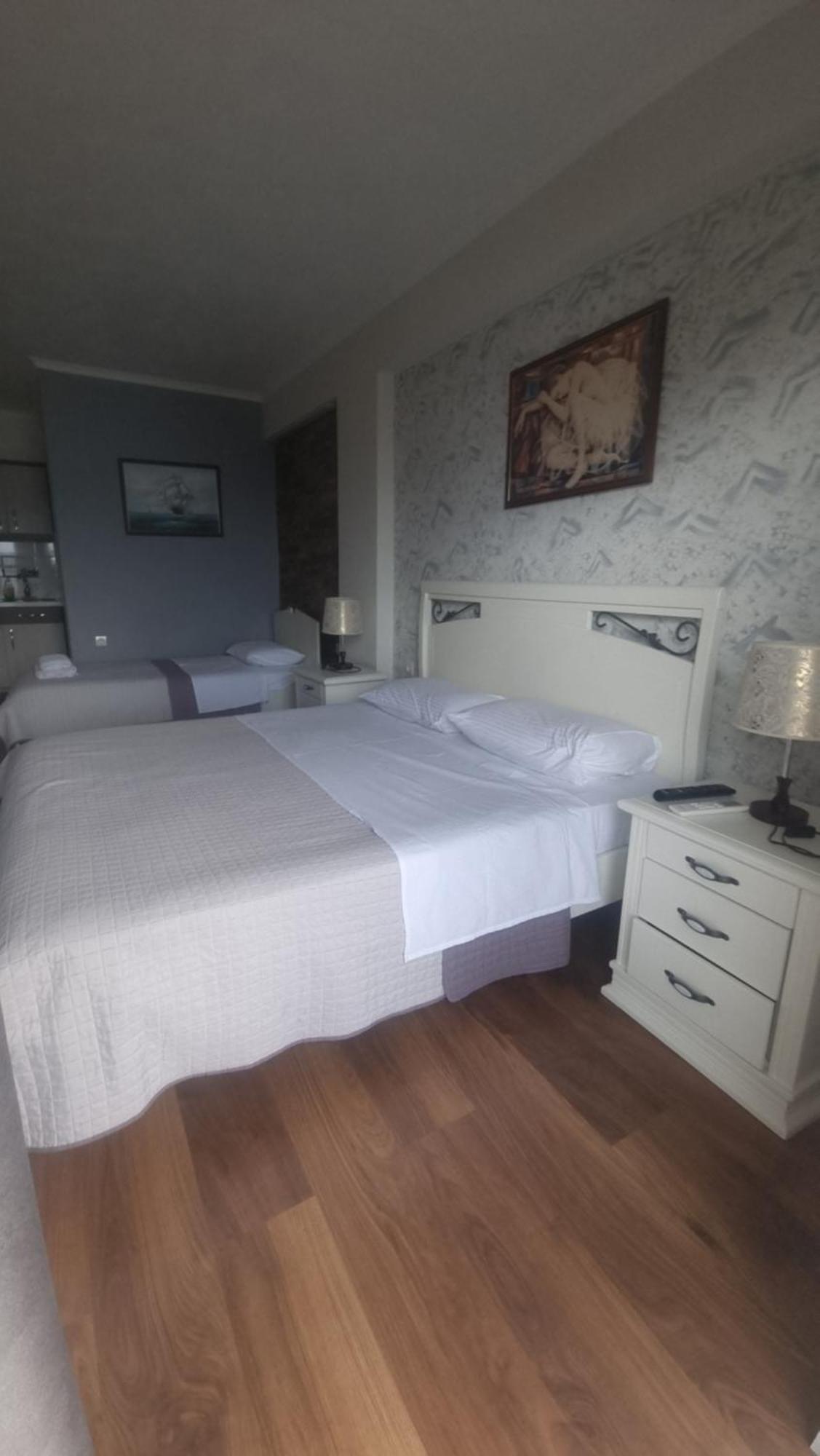 Hotel Klironomi Sarandë Esterno foto