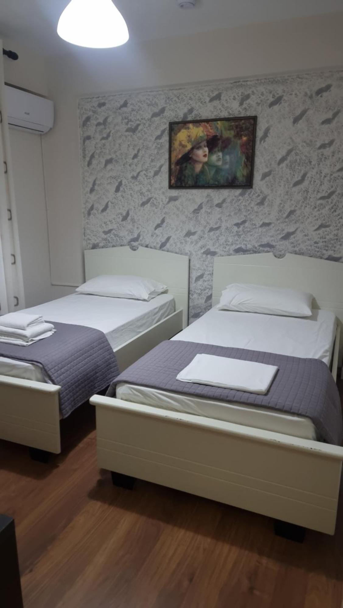 Hotel Klironomi Sarandë Esterno foto